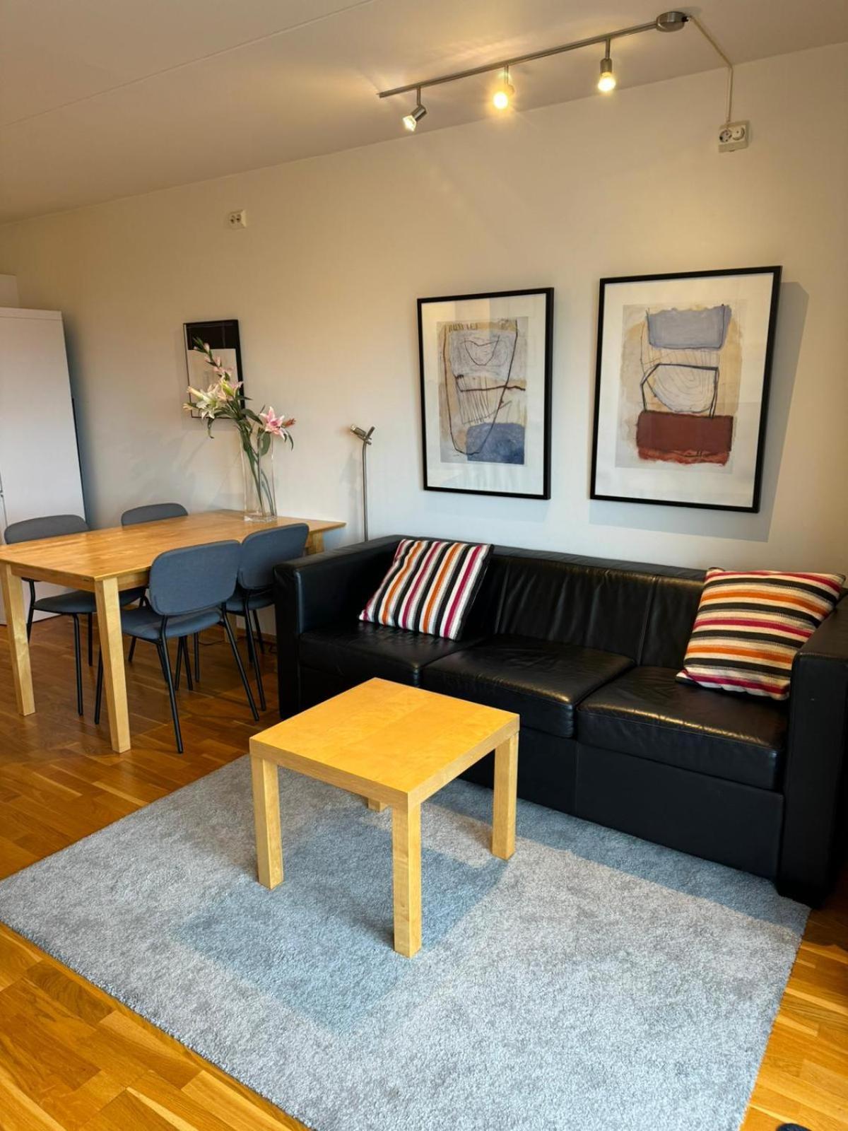 Small - Centre Apartment *